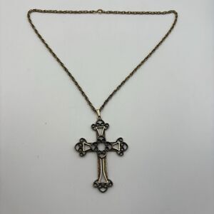 Sarah Coventry Limited Edition 1973 Gold Tone Cross Pendant Necklace